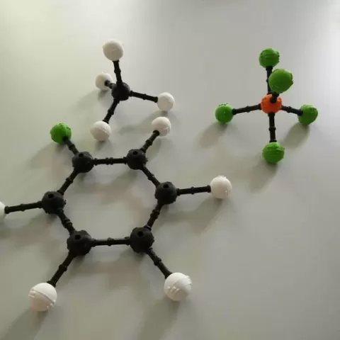 Braille molecule construction kit