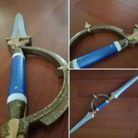 Trevor Belmont's Halidie / Boomerang (Stationary Version) - Netflix Castlevania Season 4 by ICosplayInsanity