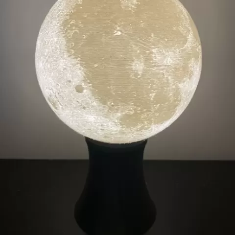 Ultra realistic Moon lamp