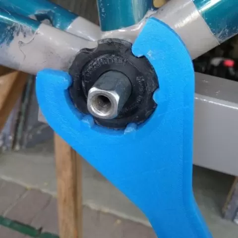 Bike bottom bracket tool