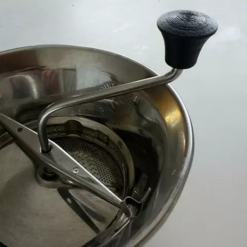 Handle for vegetable mill