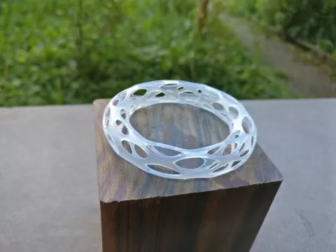 Voronoi Bracelet by Dan O'Connell