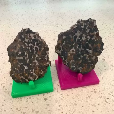 Meteorite Holder
