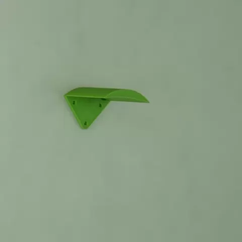 Simple wall-mounted headphone holder by Tomzuki