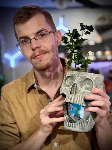Skull wall planter and mirror