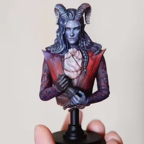 Aristocrat tiefling bust by BotsmanCraft