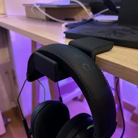 Headset Table Hanger by Enzo Calcagni