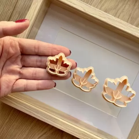 polymer clay cutter #53 (Autumn leaf)
