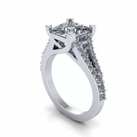 Princess Twist Prong Wedding Ring V3