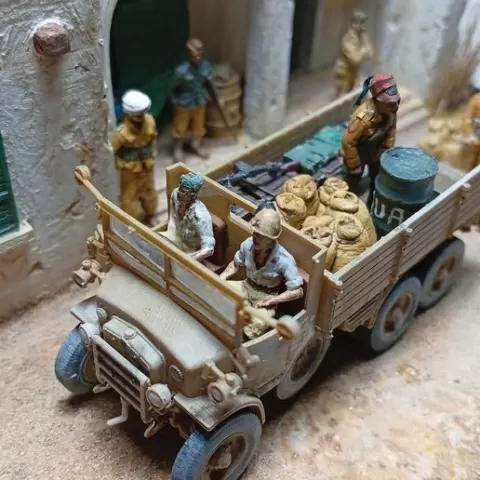 HIGHLY DETAILED FIAT SPA 35 DOVUNQUE TRUCK - ITALIAN ARMY WW2