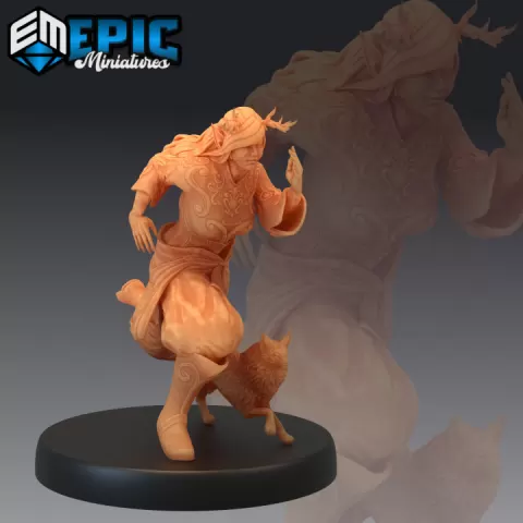 Forest Druid Running / Female Nature Leader / Woodland Guardian by Epic-Miniatures