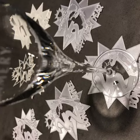 Etoile Covid 2021 "Happy new year" "Bonne année" étoile Sous verre / star under glass covid-19 2020 by Artdeschoix
