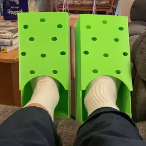 Cursed Brick Shoe (Left + Right) - Bobislarry