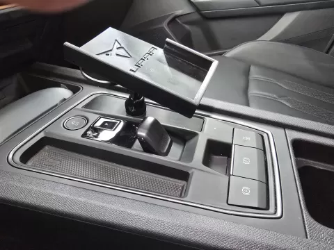 Cupra Formentor Handyhalterung / Smartphone holder