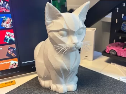 Modern Geometric Cat – Stylish Desk Decor