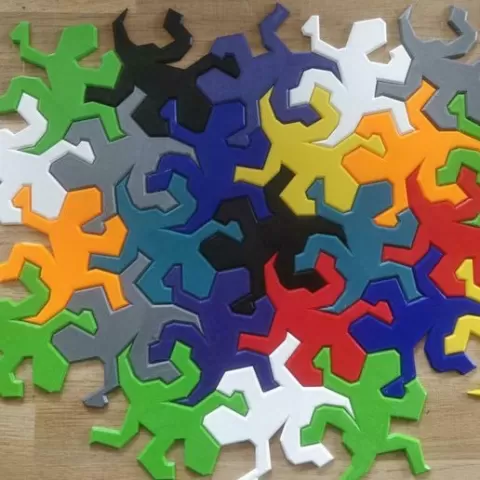 Escher lizards