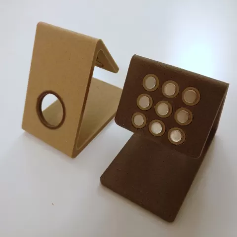 Wooden Harmony Magnetic Phone Stand by Francois Polito