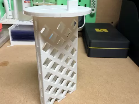 Nori Feeder for "Feeding Hatch"