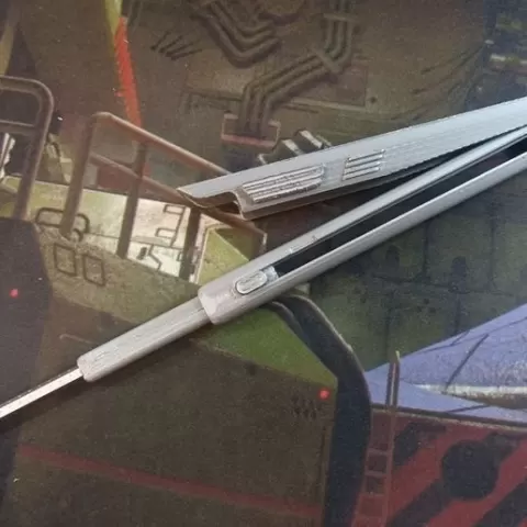 Gravity screwdriver (with lock)