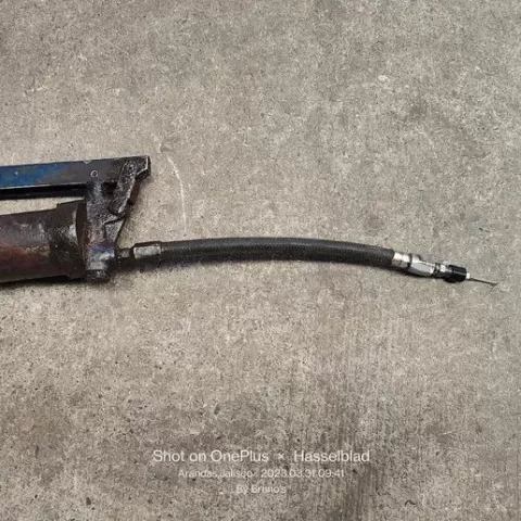 GREASE INJECTOR