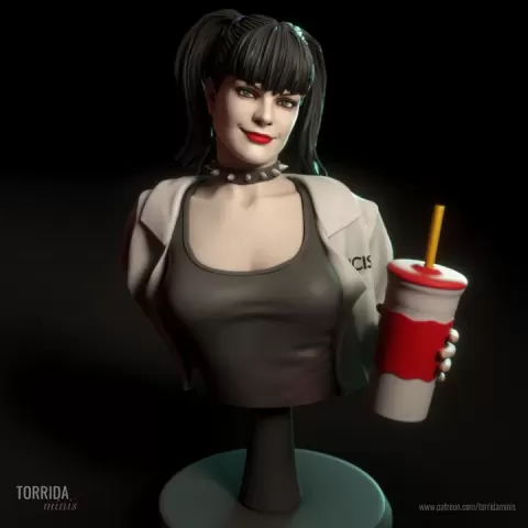 Abby Sciuto from NCIS - 3D bust by Torrida Minis