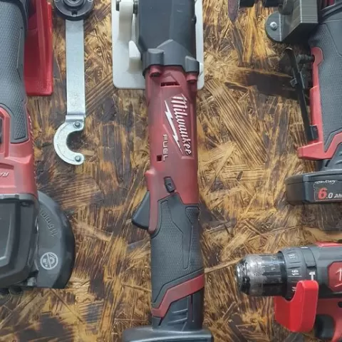 Wall mount for Milwaukee m12 Right angle Impact wrench.