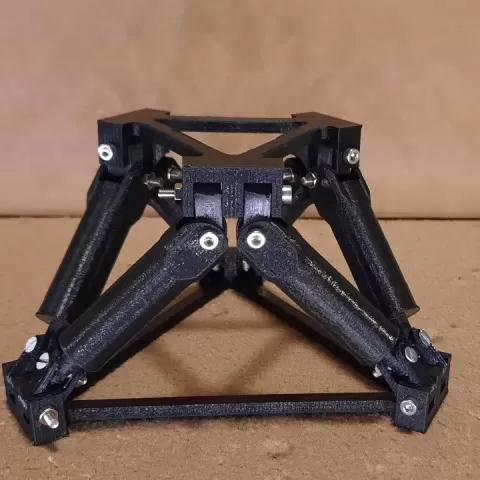 Stewart platform by Felix