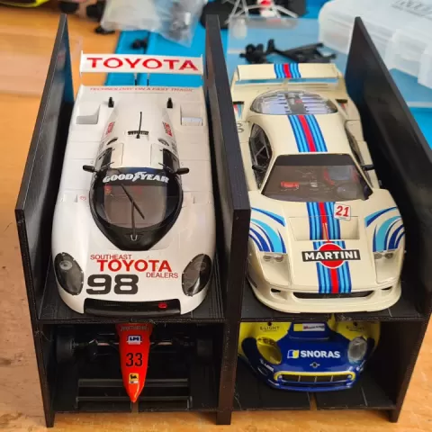Soporte coches slot 1/32 / Slot cars support 1/32 by Jordi Iborra Sánchez