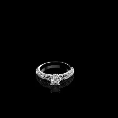 Granul engagement ring