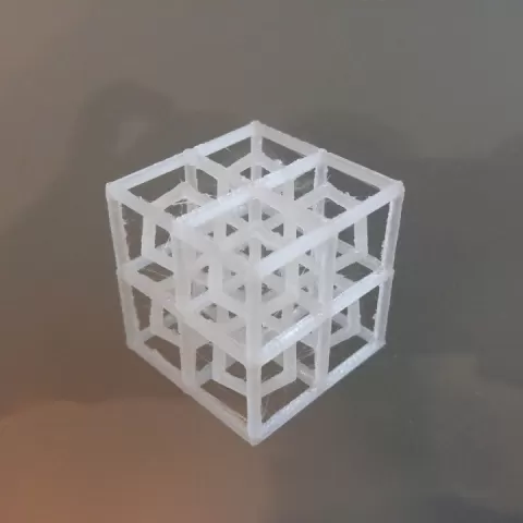 Diamond Cubic Atomic structure by Louis-Simon Guay