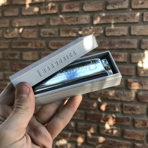 Case for harmonica by Leonel Ceirano