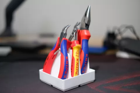 Gridfinity mini nipper holder (self contained)