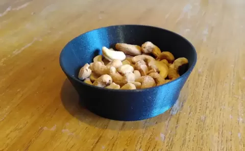 Simple small bowl