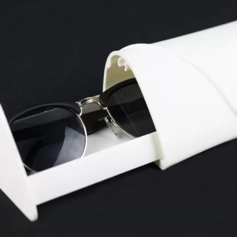 Glasses case by Laura Pantaleone