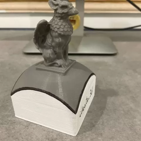 gargoyle trim post head