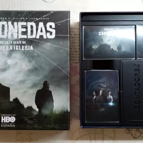 30 Monedas game insert