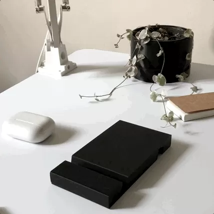 Basic phone/tablet holder