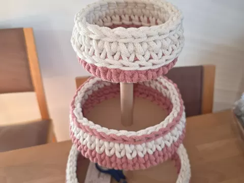 Häkelboden Etagere