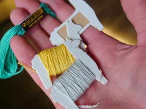 Llama Thread Spool