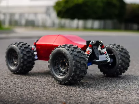 Robak 2 RC Car