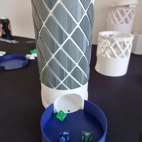 DiceTower - Customizable and modular by Svend Feldt