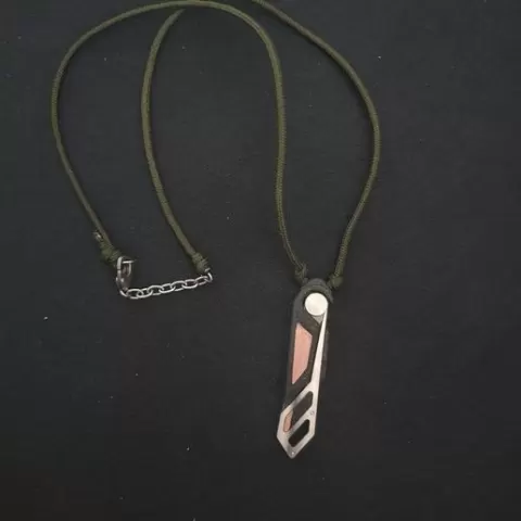 Pendant knife