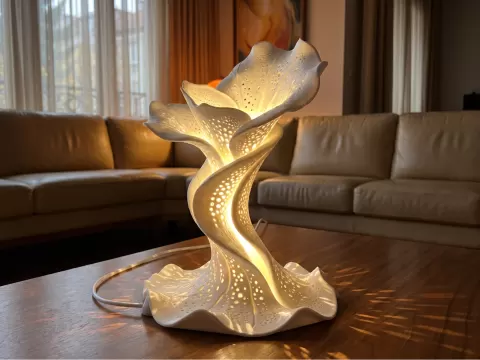 Luminara Bloom – Organic Spiral Flower Lamp