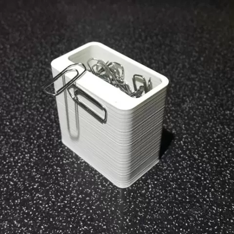 Paper clip box with magnet
